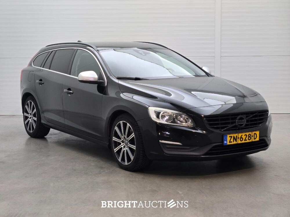 Volvo V60 D3 Ocean Race 2.0 150pk 2016, ZN-628-D