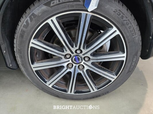 Volvo V60 D3 Ocean Race 2.0 150pk 2016, ZN-628-D