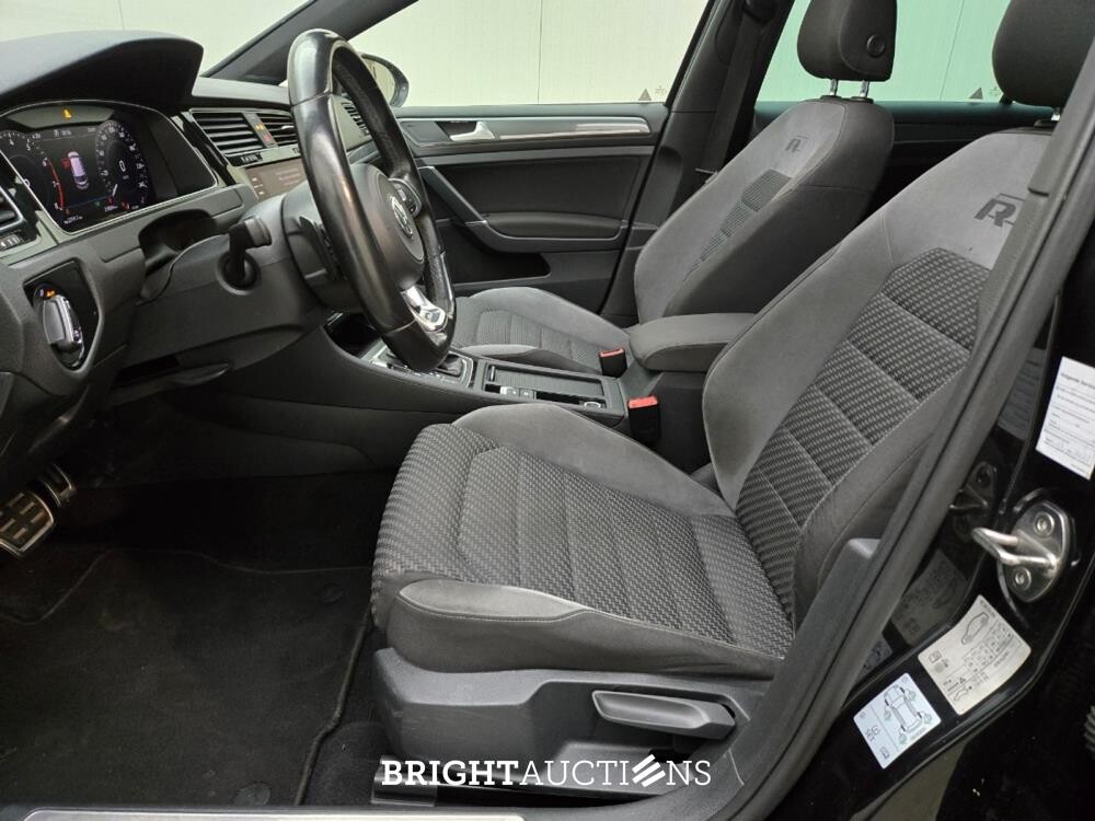 Volkswagen Golf Highline Business R 1.5 TSI 150pk 2018, G-414-DH