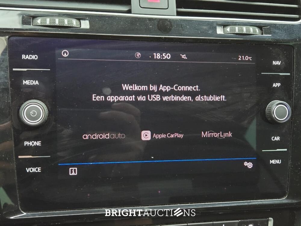 Volkswagen Golf Highline Business R 1.5 TSI 150pk 2018, G-414-DH