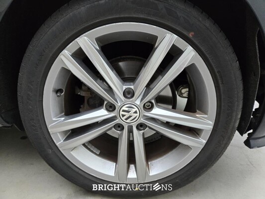 Volkswagen Golf Highline Business R 1.5 TSI 150pk 2018, G-414-DH