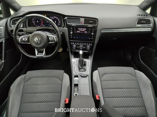 Volkswagen Golf Highline Business R 1.5 TSI 150pk 2018, G-414-DH