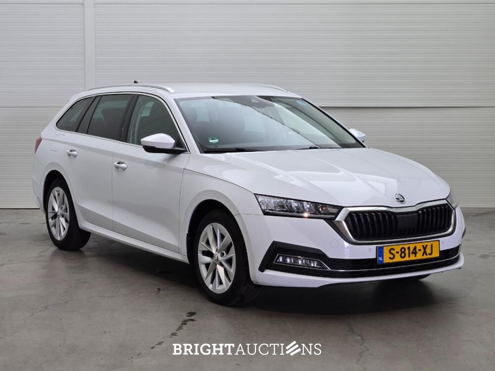 Škoda Octavia Combi e- Business Edition Plus 1.0 TSI 110pk 2022, S-814-XJ