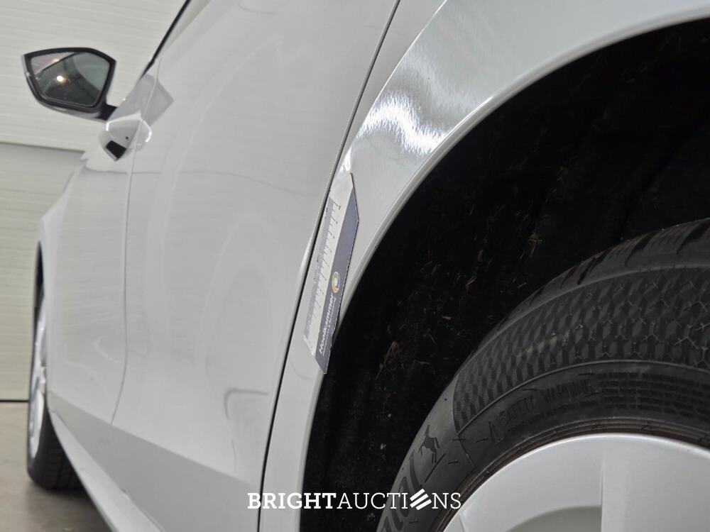 Škoda Octavia Combi e- Business Edition Plus 1.0 TSI 110pk 2022, S-814-XJ