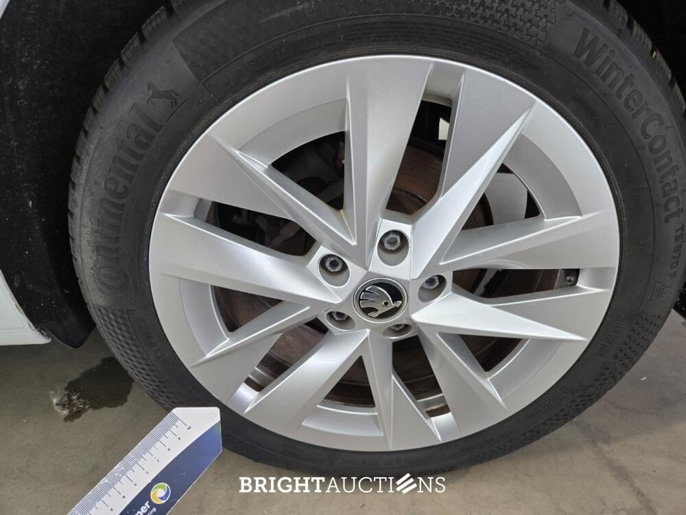 Škoda Octavia Combi e- Business Edition Plus 1.0 TSI 110pk 2022, S-814-XJ
