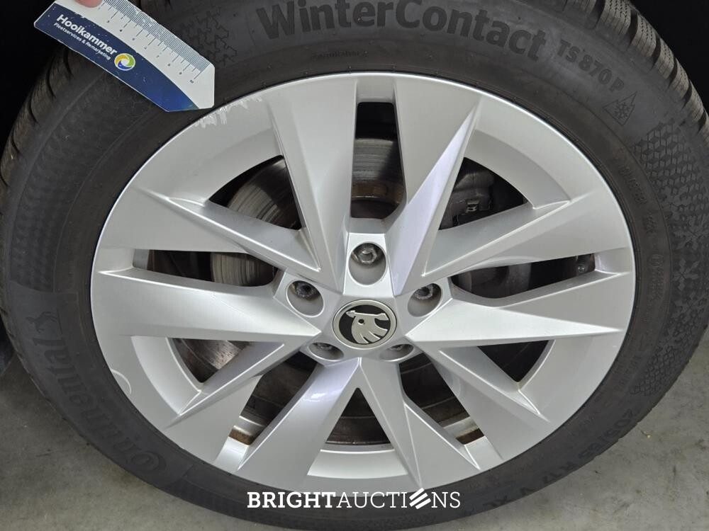 Škoda Octavia Combi e- Business Edition Plus 1.0 TSI 110pk 2022, S-814-XJ