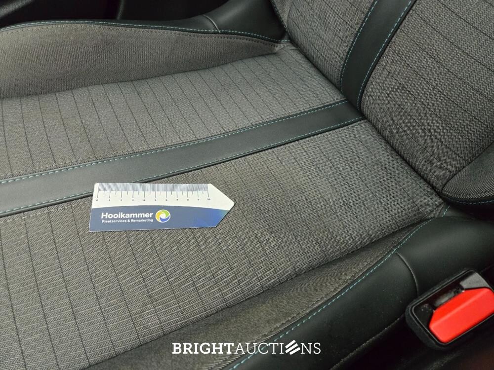 Peugeot 208 Blue Lease Allure 1.2 PureTech 101pk 2019, R-206-FG