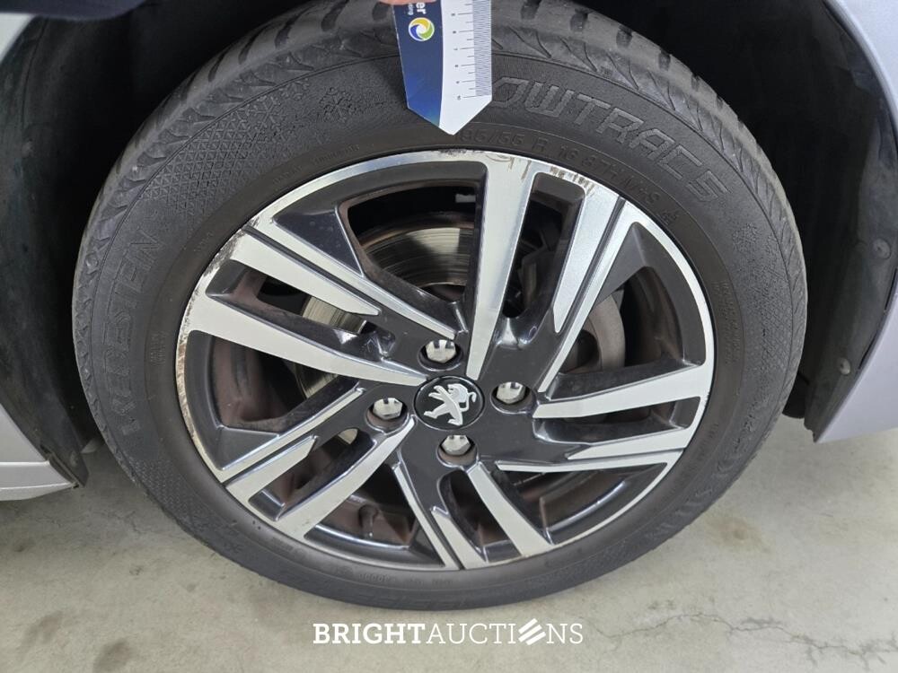 Peugeot 208 Blue Lease Allure 1.2 PureTech 101pk 2019, R-206-FG