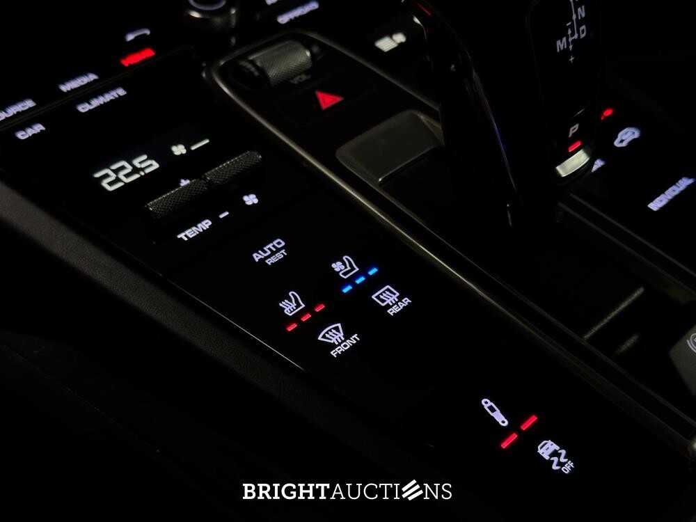 Porsche Cayenne 3.0 E-Hybrid Platinum Edition 462pk 2022, X-844-ZG