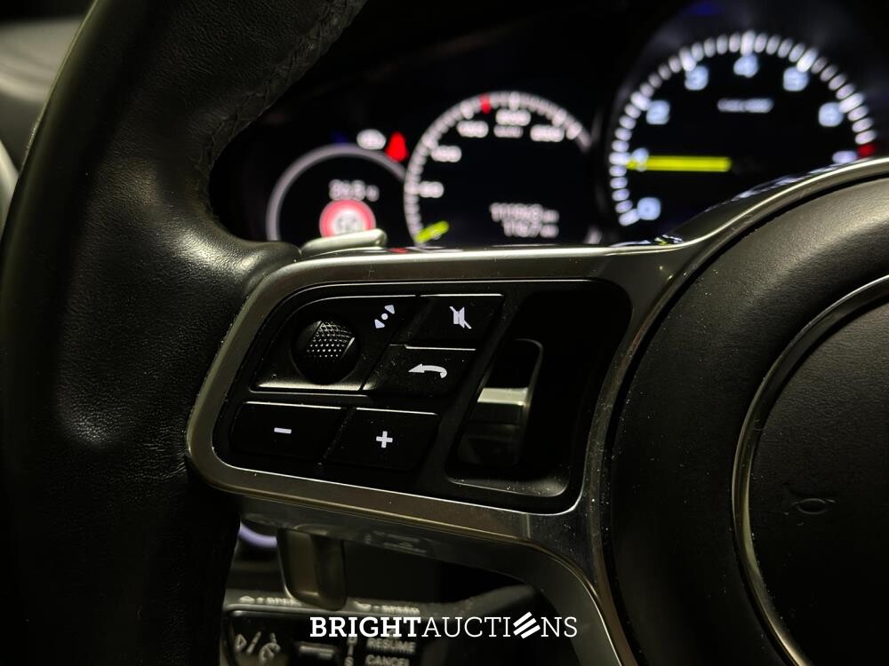 Porsche Cayenne 3.0 E-Hybrid Platinum Edition 462pk 2022, X-844-ZG
