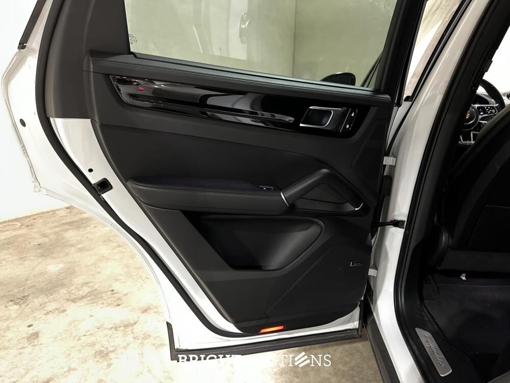 Porsche Cayenne 3.0 E-Hybrid Platinum Edition 462pk 2022, X-844-ZG