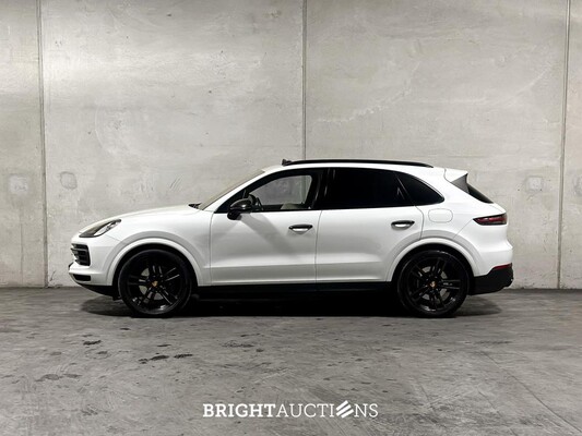 Porsche Cayenne 3.0 E-Hybrid Platinum Edition 462pk 2022, X-844-ZG