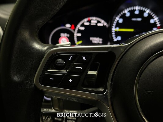 Porsche Cayenne 3.0 E-Hybrid Platinum Edition 462pk 2022, X-844-ZG