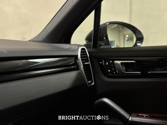 Porsche Cayenne 3.0 E-Hybrid Platinum Edition 462pk 2022, X-844-ZG