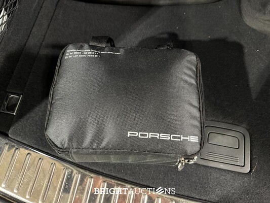 Porsche Cayenne 3.0 E-Hybrid Platinum Edition 462pk 2022, X-844-ZG