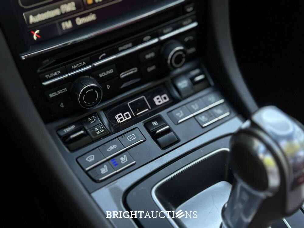 Porsche 911 Turbo S Cabriolet 991 3.8 6-cilinder Cabrio 560pk 2014 (Origineel-NL), NL-kenteken