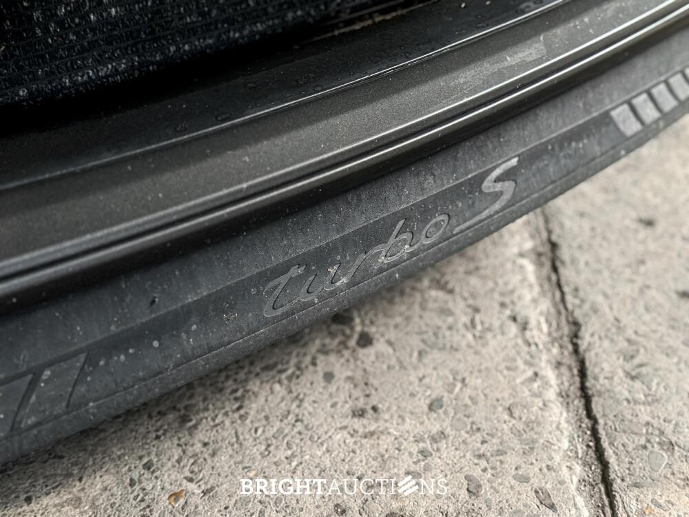Porsche 911 Turbo S Cabriolet 991 3.8 6-cilinder Cabrio 560pk 2014 (Origineel-NL), NL-kenteken