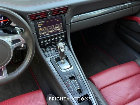 Porsche 911 991 Turbo S 3.8 6-cilinder Cabrio 560pk 2014 (Origineel-NL), NL-kenteken