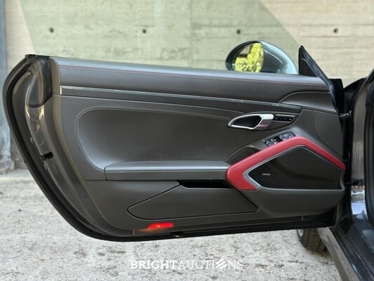 Porsche 911 Turbo S Cabriolet 991 3.8 6-cilinder Cabrio 560pk 2014 (Origineel-NL), NL-kenteken