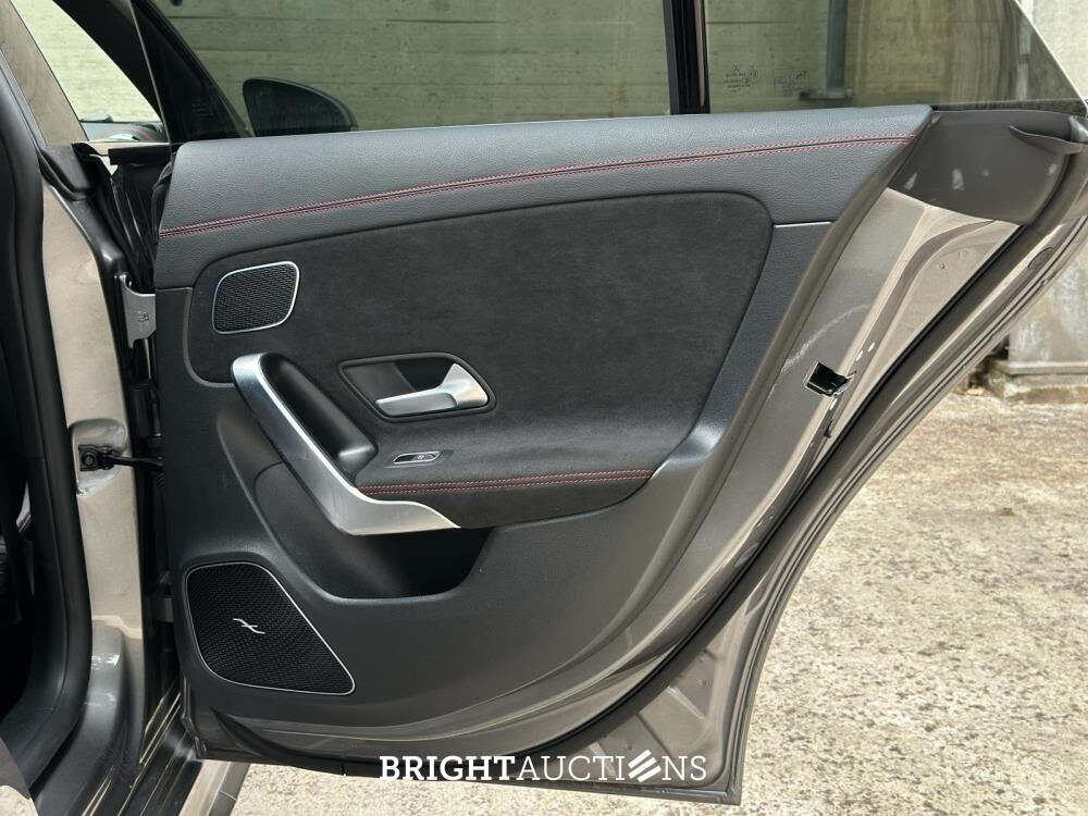 Mercedes-Benz CLA45 AMG Shooting Brake 4MATIC+ Premium Plus CLA-klasse 387pk 2022 (BTW 21%), NL-Kenteken