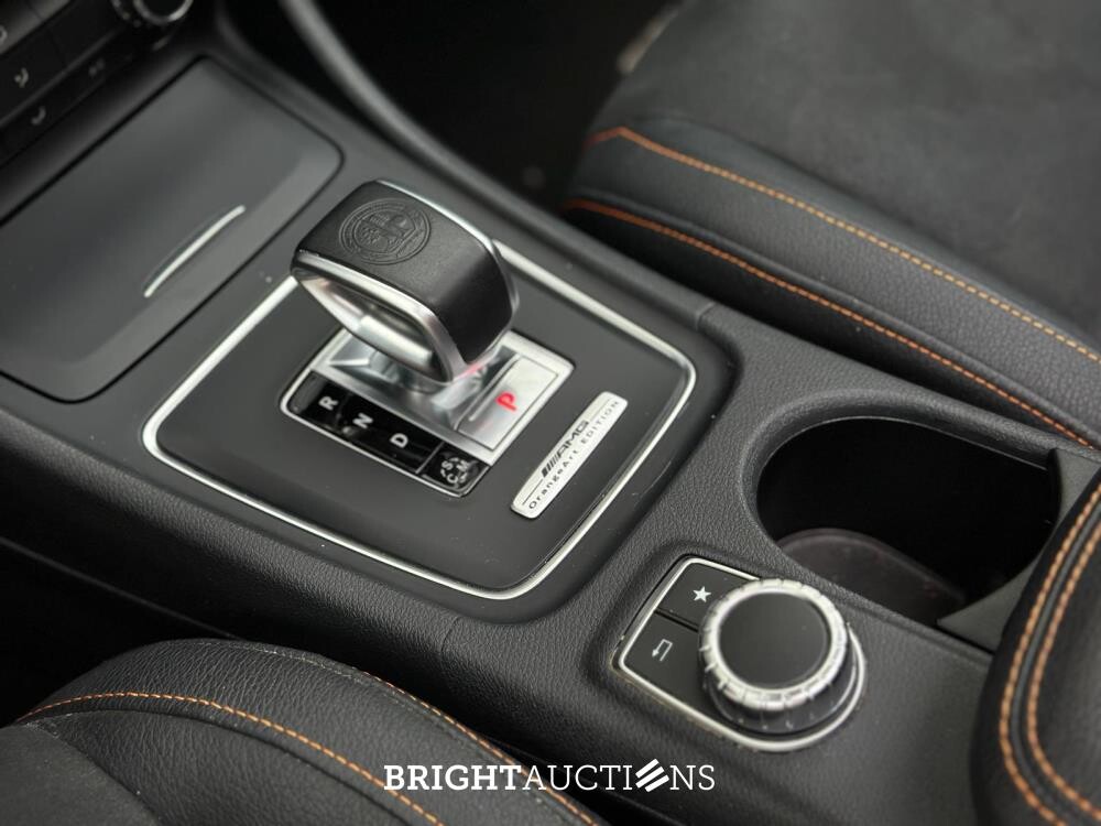 Mercedes-Benz CLA45 4Matic OrangeArt Edition CLA-klasse 360pk 2015, NL-Kenteken