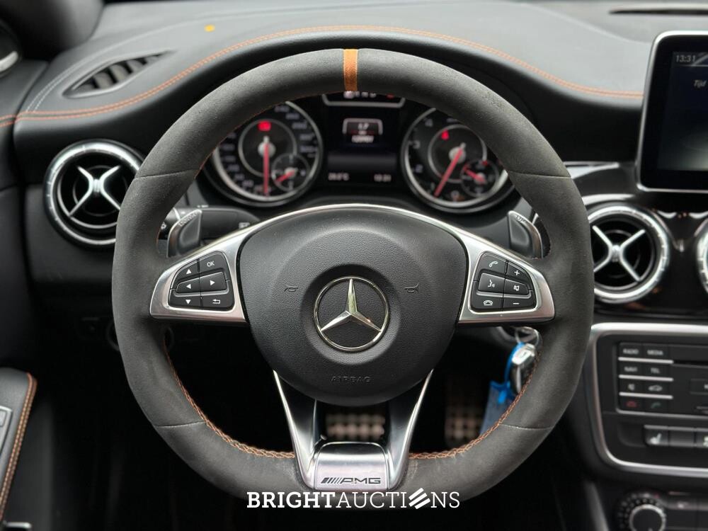 Mercedes-Benz CLA45 4Matic OrangeArt Edition CLA-klasse 360pk 2015, NL-Kenteken