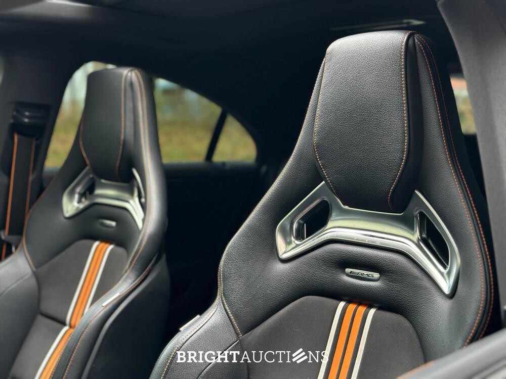 Mercedes-Benz CLA45 4Matic OrangeArt Edition CLA-klasse 360pk 2015, NL-Kenteken