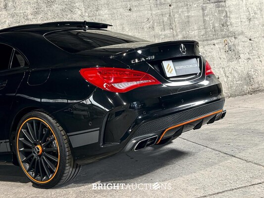 Mercedes-Benz CLA45 4Matic OrangeArt Edition CLA-klasse 360pk 2015, NL-Kenteken