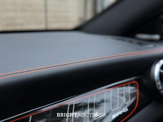Mercedes-Benz CLA45 4Matic OrangeArt Edition CLA-klasse 360pk 2015, NL-Kenteken