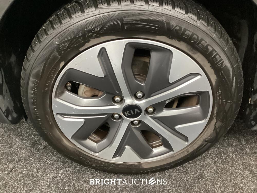 Kia Niro e- DynamicLine 39 kWh 136pk 2021 (Origineel-NL), L-297-DB