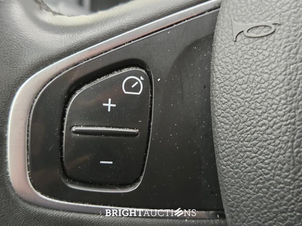 Renault Clio Estate Limited 0.9 TCe 90pk 2020 (Origineel-NL), J-701-FF