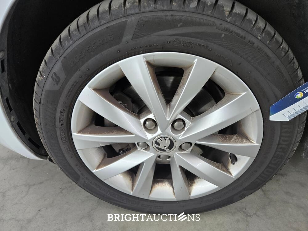 Škoda Octavia Combi Greentech Clever Edition 1.0 TSI 116pk 2019 (Origineel-NL), G-392-GD