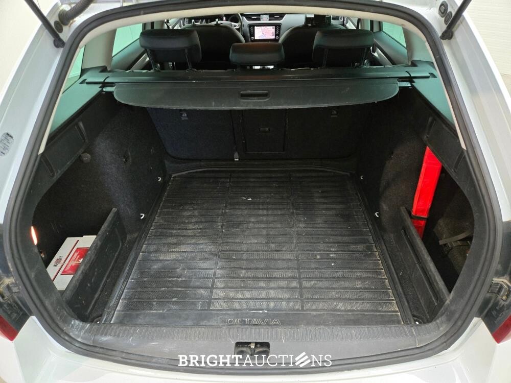 Škoda Octavia Combi Greentech Clever Edition 1.0 TSI 116pk 2019 (Origineel-NL), G-392-GD