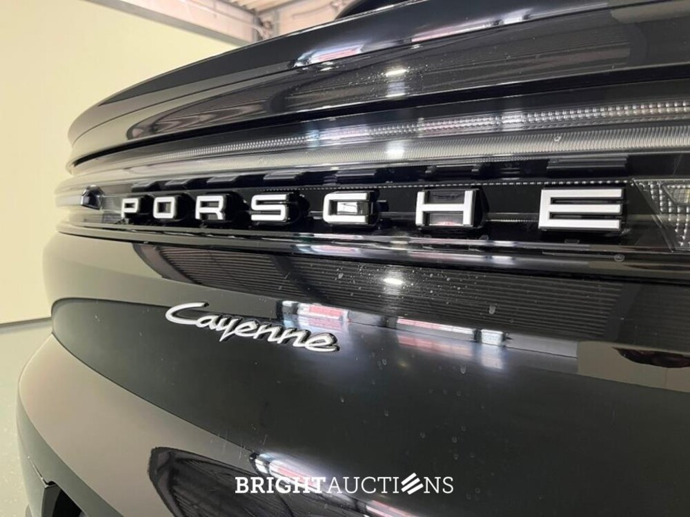 Porsche Cayenne Coupe E-Hybrid Sport Chrono Lucht Inno Drive MY24 NW Model 3.0 470pk 2023, MHA787E