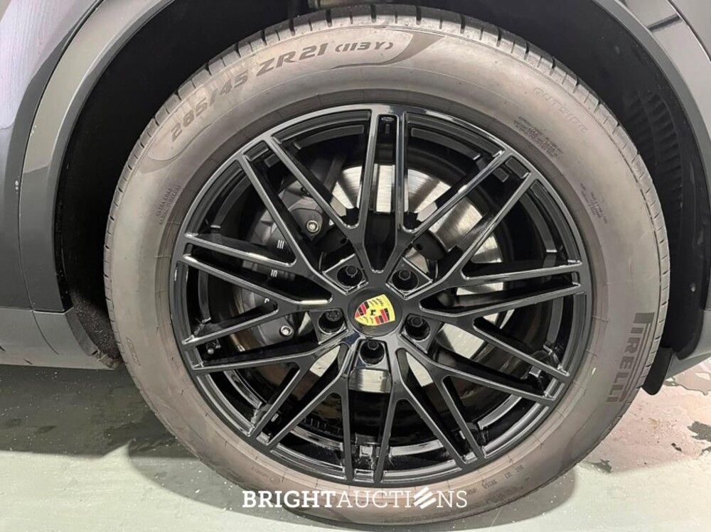 Porsche Cayenne Coupe E-Hybrid Sport Chrono Lucht Inno Drive MY24 NW Model 3.0 470pk 2023, MHA787E