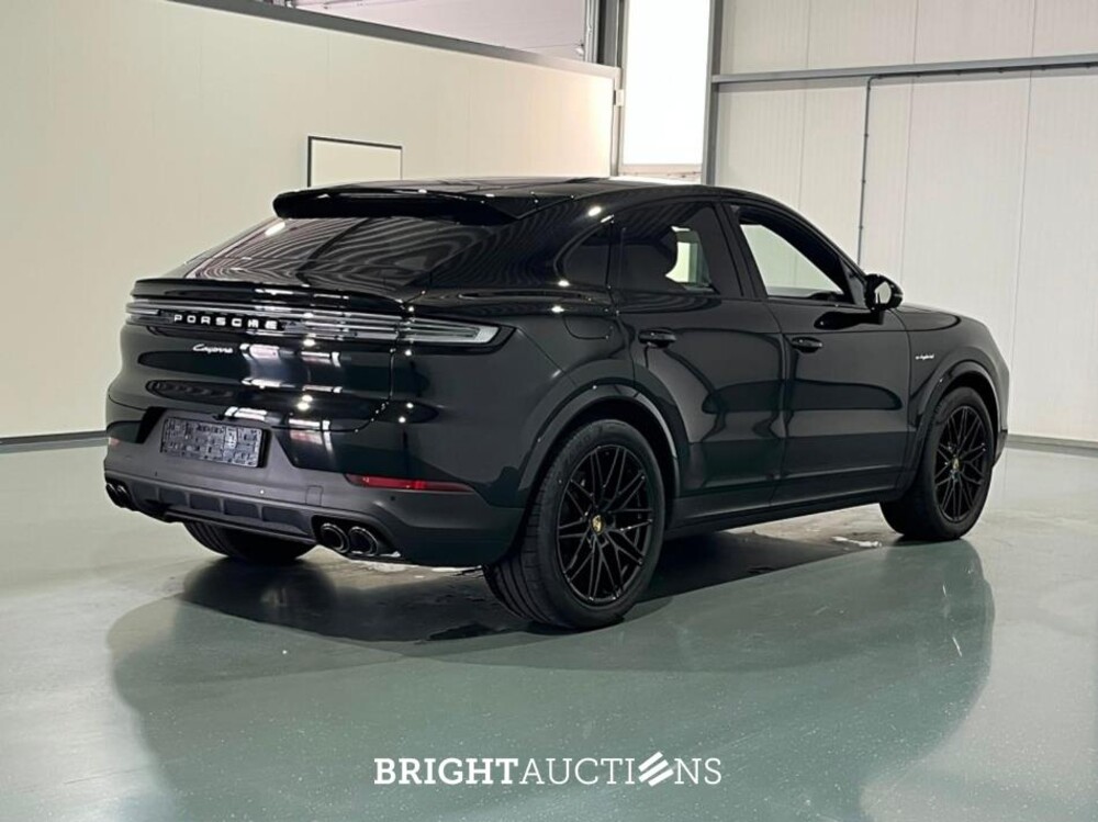 Porsche Cayenne Coupe E-Hybrid Sport Chrono Lucht Inno Drive MY24 NW Model 3.0 470pk 2023, MHA787E