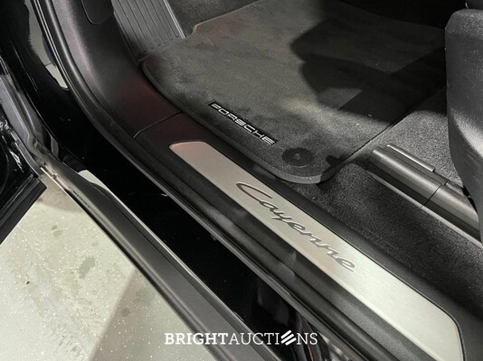 Porsche Cayenne Coupe E-Hybrid Sport Chrono Lucht Inno Drive MY24 NW Model 3.0 470pk 2023, MHA787E