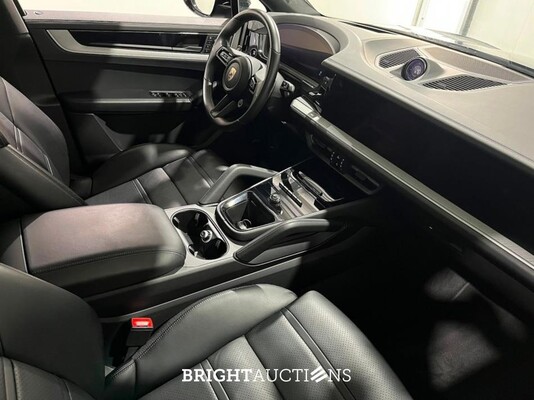 Porsche Cayenne Coupe E-Hybrid Sport Chrono Lucht Inno Drive MY24 NW Model 3.0 470pk 2023, MHA787E