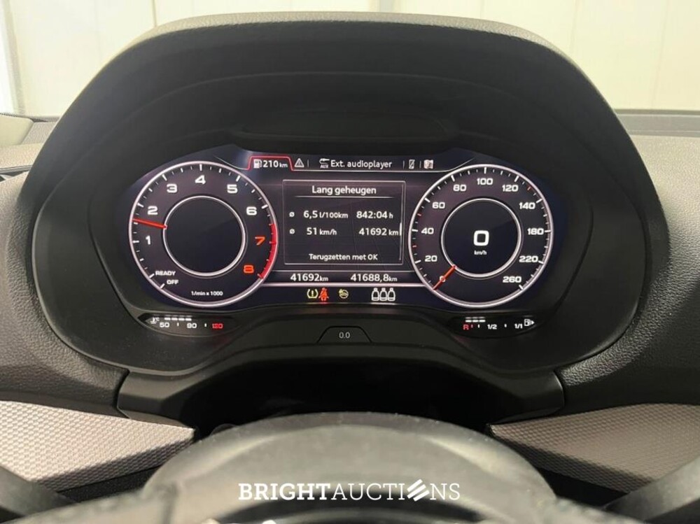 Audi Q2 30 Advanced edition TFSI 110pk 2024 (Origineel-NL), Z-911-DK