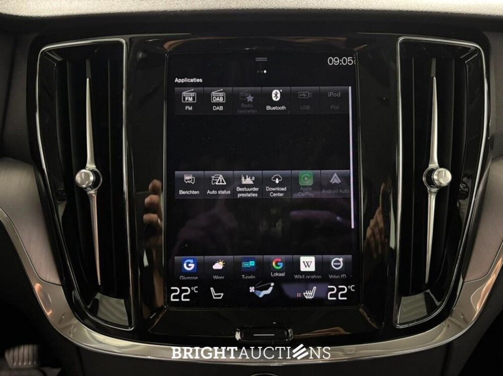 Volvo V60 B3 Momentum Advantage 2.0 163pk 2021 (Origineel-NL), L-461-GV