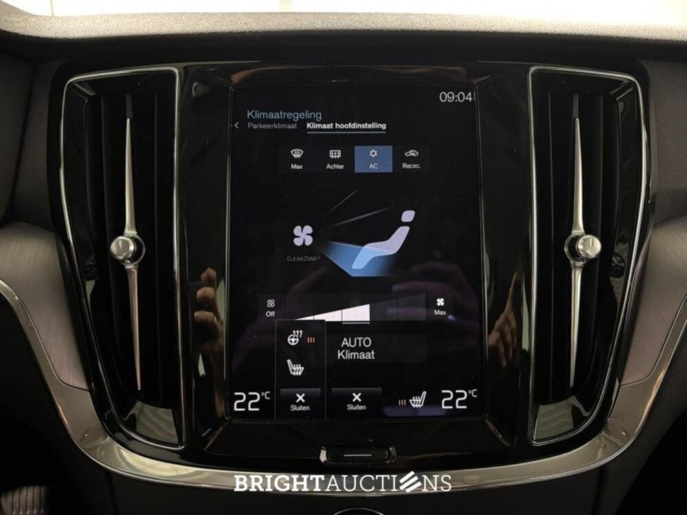 Volvo V60 B3 Momentum Advantage 2.0 163pk 2021 (Origineel-NL), L-461-GV