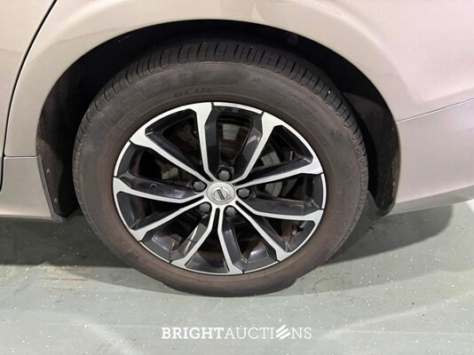 Volvo V60 B3 Momentum Advantage 2.0 163pk 2021 (Origineel-NL), L-461-GV