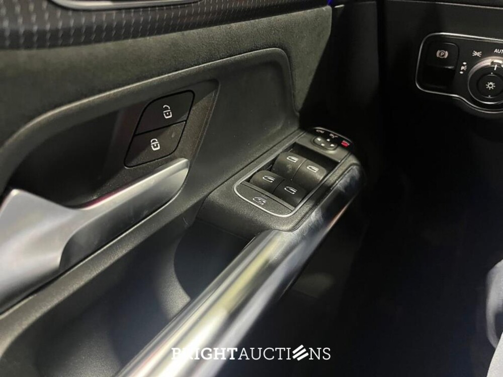 Mercedes-Benz EQA 25067 Business Solution AMG 67 kWh 190pk 2021 (Origineel-NL) EQA-Klasse, L-216-SF