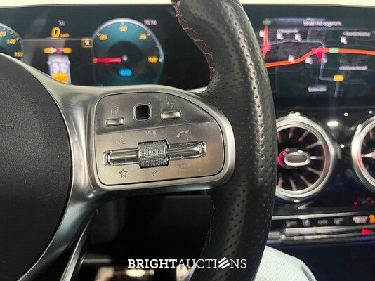 Mercedes-Benz EQA 25067 Business Solution AMG 67 kWh 190pk 2021 (Origineel-NL) EQA-Klasse, L-216-SF