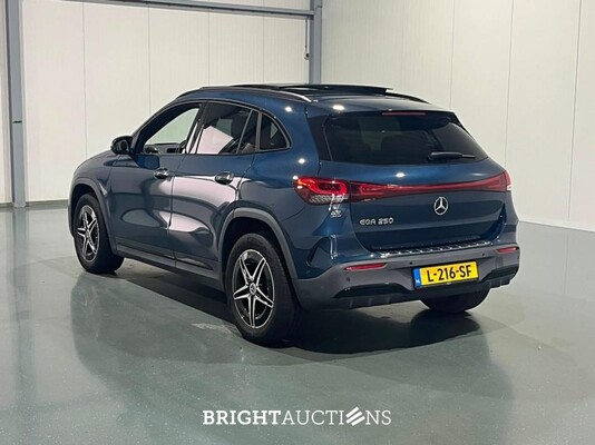 Mercedes-Benz EQA 25067 Business Solution AMG 67 kWh 190pk 2021 (Origineel-NL) EQA-Klasse, L-216-SF