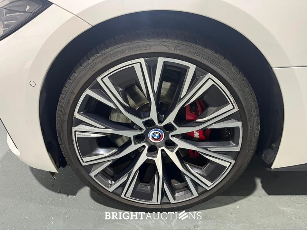 BMW i4 eDrive40 High Executive M-pakket 84 kWh 340pk 2022 (Origineel-NL), S-596-BD