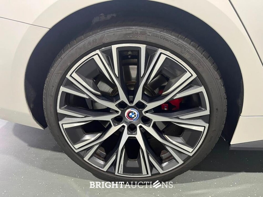 BMW i4 eDrive40 High Executive M-pakket 84 kWh 340pk 2022 (Origineel-NL), S-596-BD