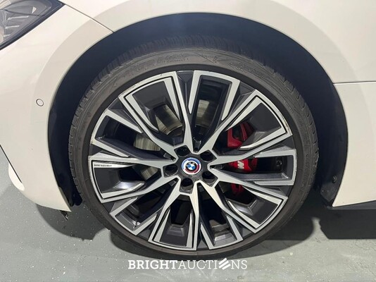 BMW i4 eDrive40 High Executive M-pakket 84 kWh 340pk 2022 (Origineel-NL), S-596-BD