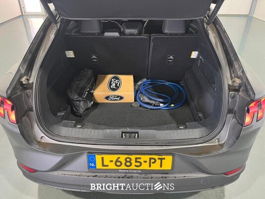 Ford Mustang Mach-E RWD 75 kWh 258pk 2021 (Origineel-NL), L-685-PT