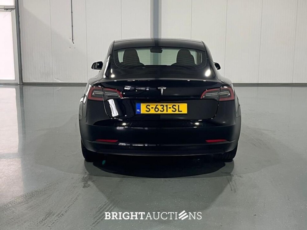 Tesla Model 3 Standard RWD Plus AMD Ryzen 60 kWh 238pk 2023 (Origineel-NL), S-631-SL